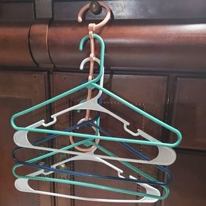 Space Saver Hangers  set of 4